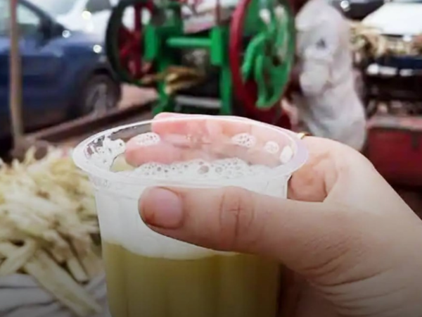 Sugarcane juice vendor in noida