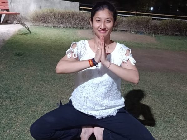 a beautiful girl - Ravina tandon in namaste yoga pose